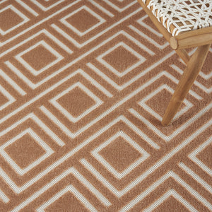 Homeroots 5' X 7' Brown Geometric Area Rug  Polypropylene 564030