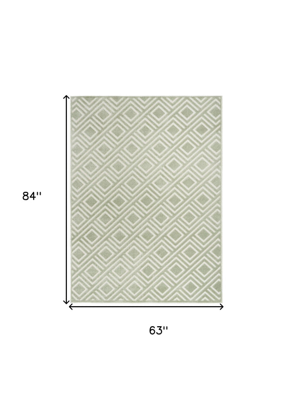 Homeroots 5' X 7' Green Geometric Area Rug  Polypropylene 564033