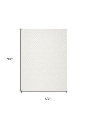 Homeroots 5' X 7' Cream Geometric Area Rug  Polypropylene 564039