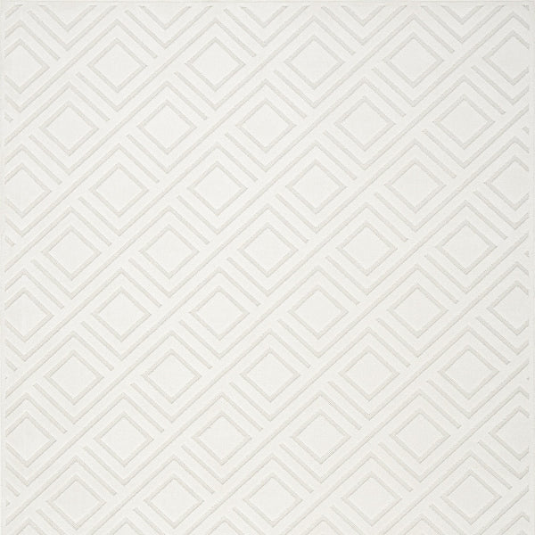 Homeroots 5' X 7' Cream Geometric Area Rug  Polypropylene 564039