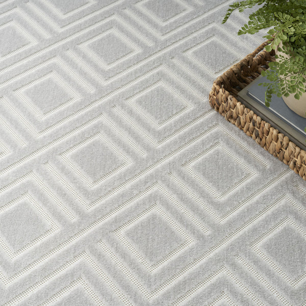 Homeroots 5' X 7' Gray Geometric Area Rug  Polypropylene 564042