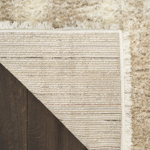 Homeroots 5' X 7' Beige And Ivory Abstract Shag Area Rug  Polyester 564078