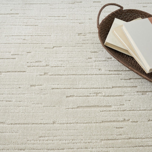 HomeRoots 7' Beige Geometric Area Rug - Elevate Your Space with Modern Style and Durable Everyday Performance 7' X 9' 564090