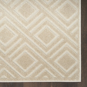 HomeRoots 7' Beige Geometric Area Rug - Modern Style for Living Rooms, Durable Design, Easy Maintenance & Elegance 7' X 9' 564092