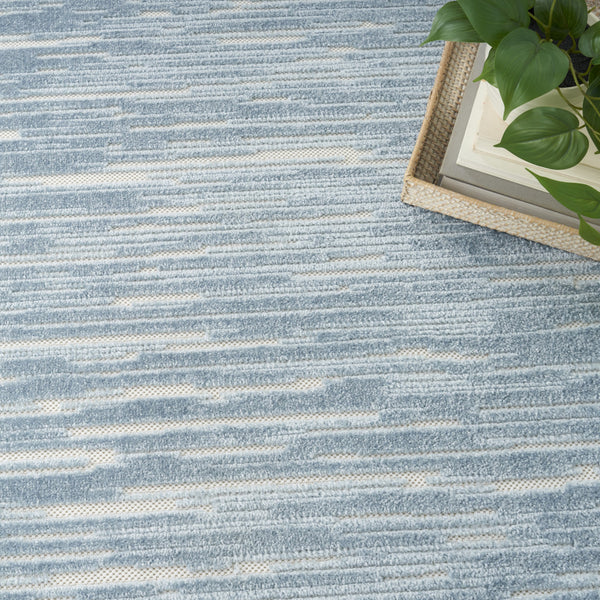 Homeroots 7' X 9' Blue Geometric Area Rug  Polypropylene 564094