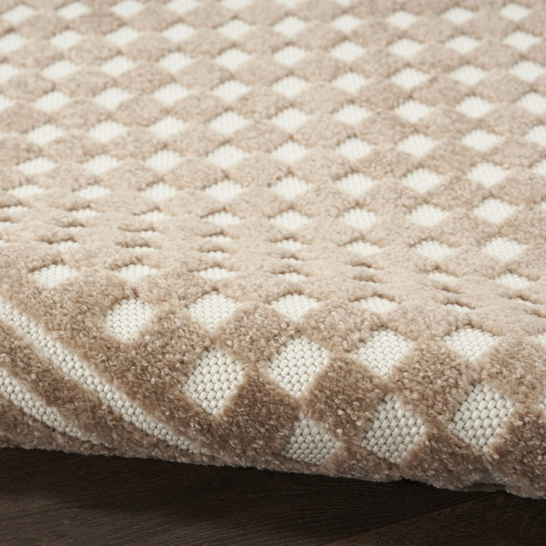 HomeRoots 7' Brown Geometric Area Rug - Stylish, Durable, Low-Pile Design for Living Rooms & High-Traffic Areas 7' X 9' 564096