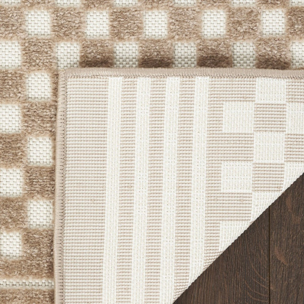 HomeRoots 7' Brown Geometric Area Rug - Stylish, Durable, Low-Pile Design for Living Rooms & High-Traffic Areas 7' X 9' 564096