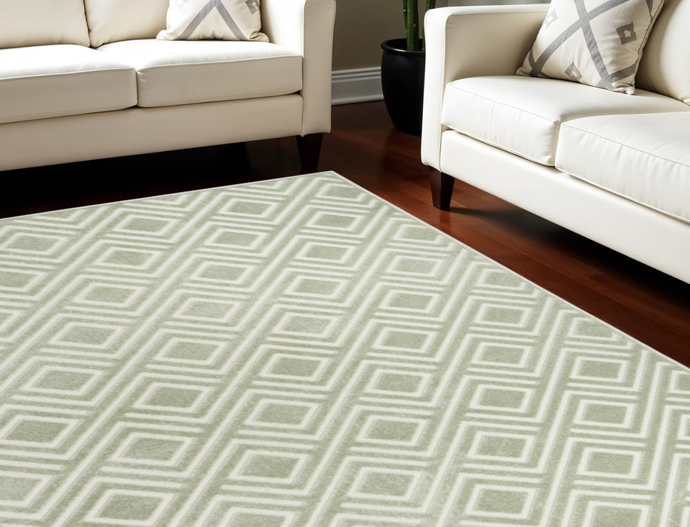 Homeroots 7' X 9' Green Geometric Area Rug  Polypropylene 564102