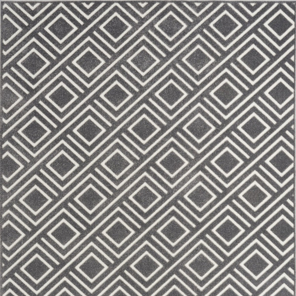 Homeroots 7' X 9' Gray Geometric Area Rug  Polypropylene 564105