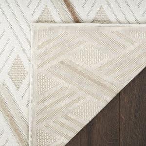 Homeroots 7' X 9' Cream Geometric Area Rug  Polypropylene 564106