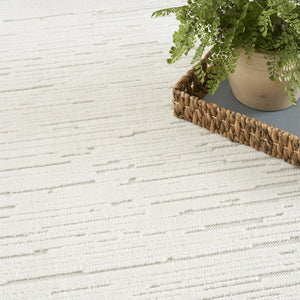 HomeRoots 7' Cream Geometric Area Rug - Modern Design for Stylish Living Rooms and High-Traffic Spaces 7' X 9' 564107