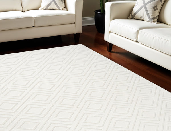 Homeroots 7' X 9' Cream Geometric Area Rug  Polypropylene 564108