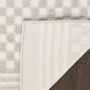 HomeRoots 7' Modern Gray Geometric Area Rug - Stylish, Durable, Low-Pile Design Perfect for Any Room Decor 7' X 9' 564110
