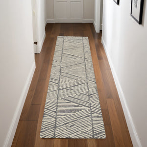 Homeroots 8' Gray And White Wool Abstract Runner Rug - Modern Style For Hallways, Cabinets & Laundry Rooms  Wool 564177