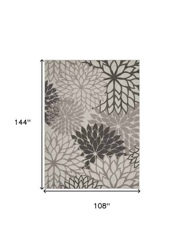 HomeRoots 9' Gray and Silver Floral Area Rug - Durable Indoor/Outdoor Charm for High-Traffic Spaces & Easy Care 564203