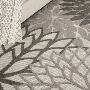 HomeRoots 9' Gray and Silver Floral Area Rug - Durable Indoor/Outdoor Charm for High-Traffic Spaces & Easy Care 564203