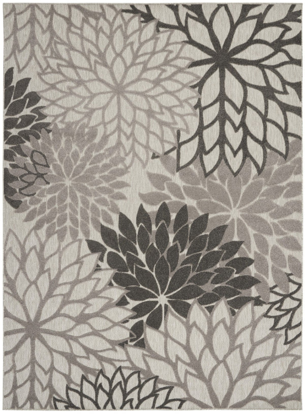 HomeRoots 9' Gray and Silver Floral Area Rug - Durable Indoor/Outdoor Charm for High-Traffic Spaces & Easy Care 564203