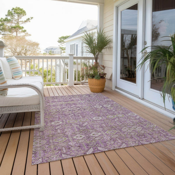 HomeRoots 5' Blue and Black Floral Area Rug – Washable, Non-Skid Design for Indoor and Outdoor Spaces 5' X 8' 564342
