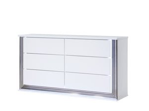 HomeRoots 61" Elegant White Double Dresser with Built-In Lighting & Six Spacious Drawers for Stylish Storage 564683