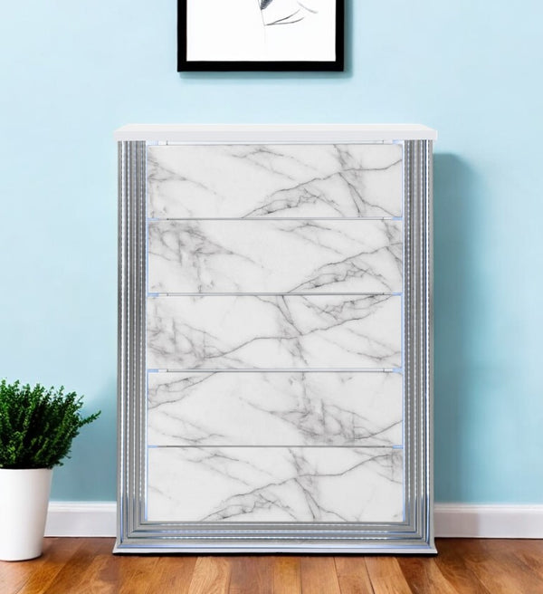 Homeroots 49" Silver And White Wood Faux Marble Dresser With Led Lighting – 5 Spacious Drawers For Storage  Solid And Manufactured Wood 564703