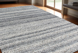 Homeroots 5' X 8' Gray Abstract Hand Tufted Non Skid Area Rug  100% Pet 564705