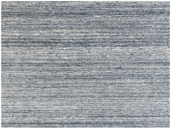 Homeroots 5' X 8' Silver Abstract Hand Tufted Non Skid Area Rug  100% Pet 564706
