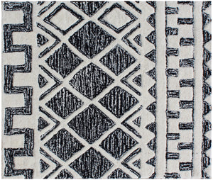 Homeroots 5' X 8' Black And Ivory Wool Abstract Geometric Hand Tufted Non Skid Area Rug  Wool 564707