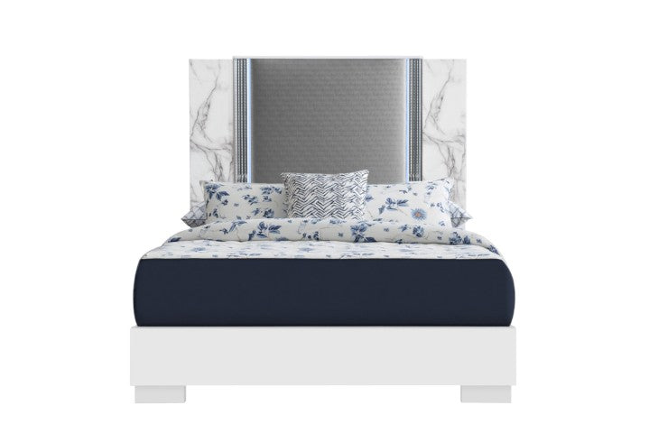 Homeroots White Luxurious Lighted King Bed Frame In White And Gray Wood With Faux Leather - Comfort Redefined!  Wood 564754