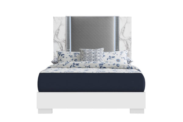 Homeroots White Luxurious Lighted King Bed Frame In White And Gray Wood With Faux Leather - Comfort Redefined!  Wood 564754