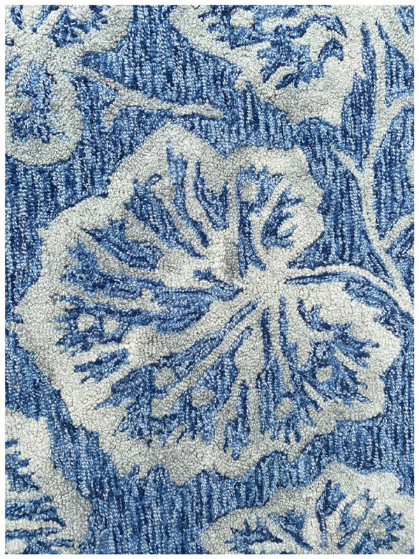 Homeroots 5' X 8' Denim Blue Wool Floral Hand Tufted Non Skid Area Rug  Wool 564805