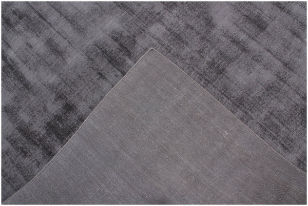 Homeroots 9' X 12' Charcoal Hand Loomed Area Rug  Viscose 564867