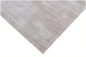 Homeroots 8' X 10' Beige Hand Loomed Area Rug  Viscose 564874