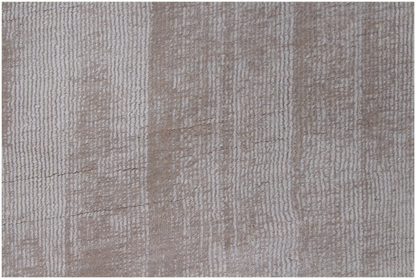 Homeroots 8' X 10' Beige Hand Loomed Area Rug  Viscose 564874