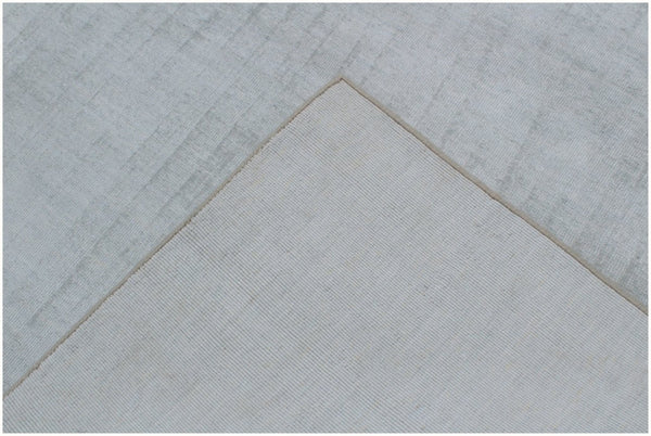 HomeRoots 8' Hand Loomed Sage Area Rug - Luxurious Viscose, Soft Texture, Contemporary Elegance for Any Room 9' X 12' 564913