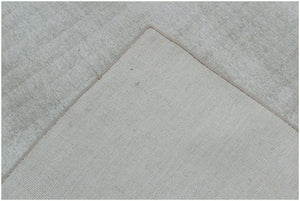 Homeroots 5' X 8' Green Hand Loomed Area Rug  Viscose 564916