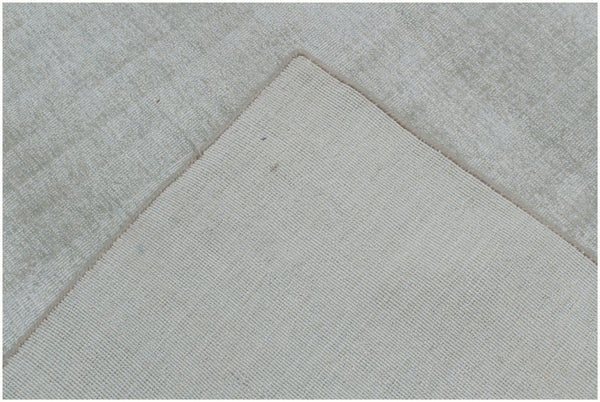 Homeroots 5' X 8' Green Hand Loomed Area Rug  Viscose 564916