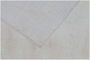 HomeRoots 9' X 12' Ivory Hand Loomed Area Rug - Luxurious, Durable, and Versatile for Any Home Décor Style 564930