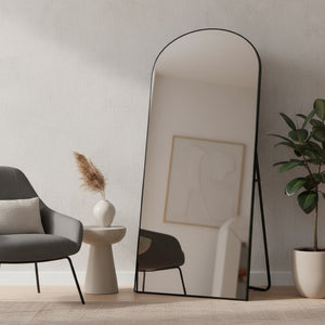HomeRoots 71" Black Solid Wood Freestanding Arched Full-Length Mirror - Elegant Design for Any Space 565045
