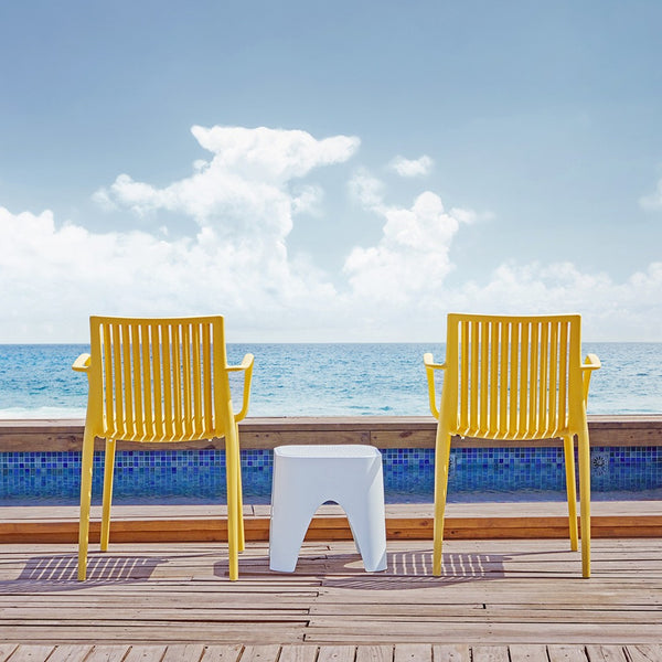 Homeroots Set Of Four 22" Yellow Heavy Duty Stacking Arm Chairs For Ultimate Outdoor Comfort & Style  Polypropylene 565276