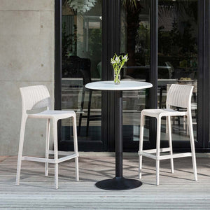 Homeroots Set Of Four 30" White Faux Rattan Outdoor Bar Height Chairs - Stylish & Comfortable For Any Space   565349