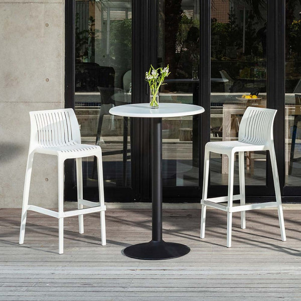 Homeroots Set Of Four 30" White Outdoor Bar Height Chairs – Chic, Heavy Duty & Perfect For Stylish Gatherings!   565354