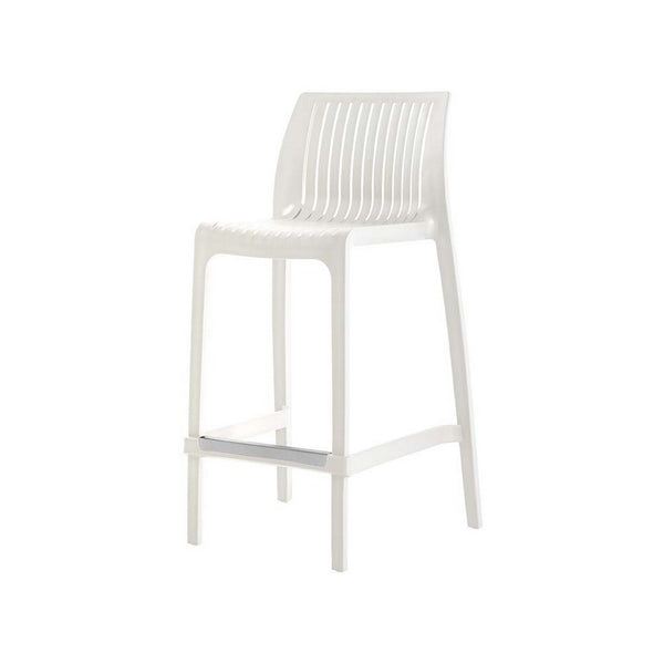 Homeroots Set Of Four Stylish 26" White Heavy Duty Plastic Low Back Outdoor Bar Chairs For Trendy Gatherings   565357