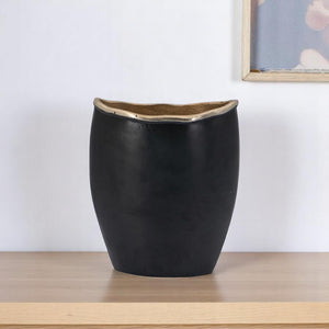 Homeroots 10" Black And Gold Oval Cast Aluminum Table Vase - Elegant Home Decor For Sophisticated Style  Aluminum 565459