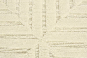 HomeRoots 4' Ivory Wool Geometric Hand-Knotted Area Rug - Durable, Stain-Resistant, Artisan-Crafted Elegance 6' X 9' 565478