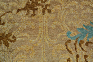 HomeRoots 4' Hand-Knotted Floral Area Rug in Tan, Blue, and Brown – Artisanal Elegance for Any Space 8' X 10' 565535