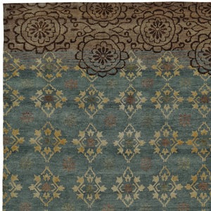 HomeRoots 6' Hand-Knotted Floral Area Rug in Green, Blue, and Brown - Timeless Elegance for Any Room 8' X 12' 565542