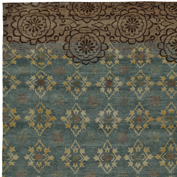 HomeRoots 6' Hand-Knotted Floral Area Rug in Green, Blue, and Brown - Timeless Elegance for Any Room 8' X 12' 565542