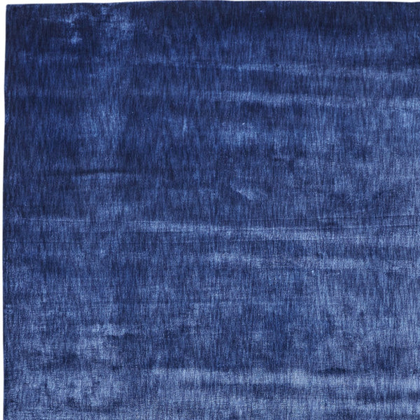 Homeroots 6' X 9' Blue Chevron Hand Woven Area Rug Blue Viscose 565570
