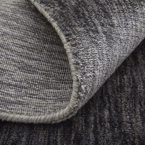 Homeroots 6' X 9' Gray Chevron Hand Woven Area Rug Gray Viscose 565572