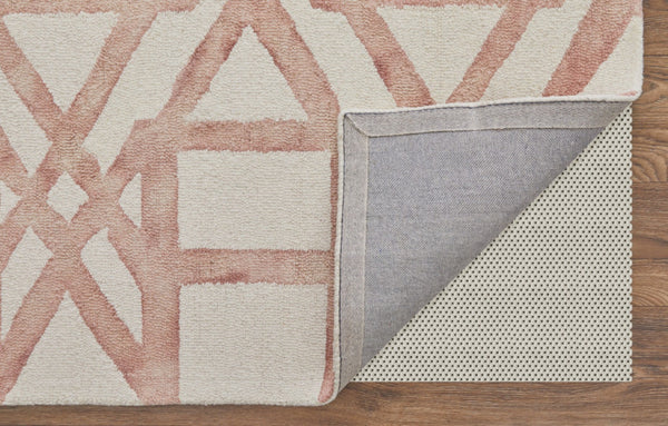 HomeRoots 4' Wool Geometric Area Rug in Ivory, Pink, and Tan - Stylish, Durable, and Perfect for Any Space 4' X 6' 565633